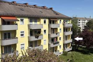 Absolute Ruhelage am Grünzug / Großzügige 3–4-Zi.-Wohnung / Südbalkon / Hobbyraum / Einzelgarage – Milbertshofenerstr. 57 B, 80807 Milbertshofen, München – Vorschaubild 5