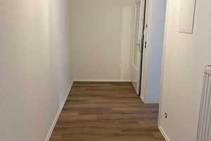 Renovierte 2 Zi, K-D-B-Balkon im Erdgeschoss nähe Hbf. – Gesellenstraße 21, 42119 Wuppertal – Vorschaubild 4
