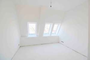Wohnen über den Dächern: 3-Zimmer-Wohnung mit privater Aufdachterrasse in Lankwitz – Derfflingerstraße 45, 12249 Lankwitz, Berlin – Vorschaubild 6