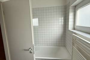 Moderne 2-Zimmer Wohnung mit Terasse, Fußbodenheizung & Tiefgarage in Köln-Mülheim in Rheinnähe – Die vollständige Adresse der Immobilie erhältst du vom Anbieter., 51063 Mülheim (Ortsteil), Köln – Vorschaubild 10