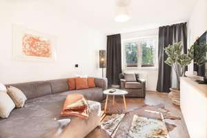 Medienhafen-möblierte Wohnung in ruhiger Lage mit Sonnenbalkon – Neckarstr. 15, 40219 Unterbilk, Düsseldorf – Vorschaubild 2