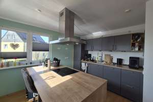 Komfortwohnung mit Wintergarten und Balkon in ruhiger Stadtrandlage