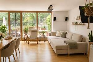 2-Zimmer Wohnung mit eigenem Gartenanteil, Carport und Hausmeisterservice am Michelsberg! – Schubartstraße 11, 89075 Mitte, Ulm – Vorschaubild 2