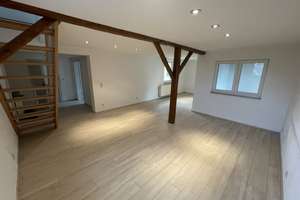 Bezugsfreie 4/5-Zi-Wohnung (134m2), bis zu 7 Zimmer (165m2 mgl.) + 3 Wohnungen als Kapitalanlage