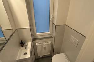 4% Rendite- Vermietete 2-Zimmer-Altbauwohnung mit Gäste-WC und Balkon – Die vollständige Adresse der Immobilie erhältst du vom Anbieter., 13347 Gesundbrunnen, Berlin – Vorschaubild 10