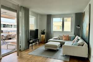Gehobene, lichtdurchflutete 3-Zimmer-Wohnung mit Penthouse Charakter und 2 TG Plaetzen – 79106 Brühl-Güterbahnhof, Freiburg im Breisgau – Vorschaubild 3