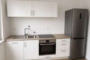 Helle 3-Zimmer-Wohnung 106 m² | Verglaster Balkon| EBK – Friedberger Str. 125, 86163 Hochzoll-Nord, Augsburg – Vorschaubild 2