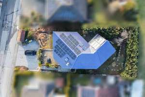 Zögern Sie nicht: Großzügiges EFH mit Garten und 2 Garagenstellplätzen mit guter Anbindung – Die vollständige Adresse der Immobilie erhältst du vom Anbieter., 78567 Fridingen an der Donau – Vorschaubild 2