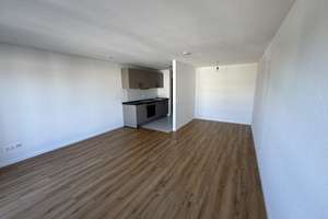 Helle 1-Zimmer-Wohnung mit neuer Küche, Balkon & Tiefgarage – 88471 Laupheim – Vorschaubild 2