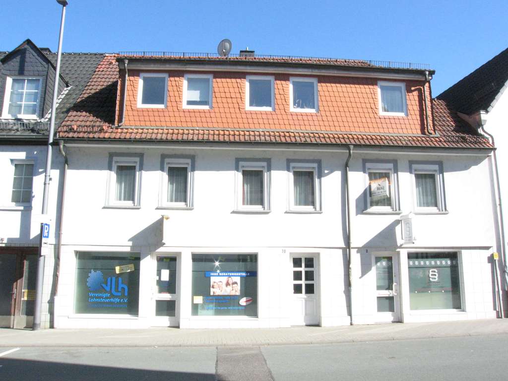 Immobilie in Bad Schwalbach - Bad Schwalbach Innenstadt, MFH mit 5 Wohneinheiten, großer und ruhiger Garten und 2 Einzelgaragen - Bild 0