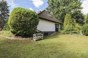 Ruhig gelegenes Einfamilienhaus mit großzügigem Garten, Ausbaureserve und Vollkeller  – Die vollständige Adresse der Immobilie erhältst du vom Anbieter., 21228 Harmstorf – Vorschaubild 19