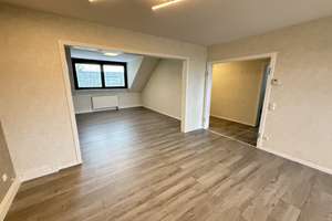 2,5 Raum in ruhigem 3 Parteienhaus. DG mit großzügigem Raumgefühl. Garage optional. – Kirchharpener Straße 92, 44805 Gerthe, Bochum – Vorschaubild 5