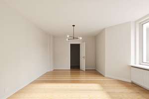 Lebensqualität und Investitionschance: 2-Zimmer-Wohnung im klassischen Altbau – Elbestr. 36, 12045 Neukölln (Ortsteil), Berlin – Vorschaubild 2