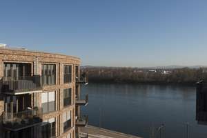 Sehr schöne, barrierearme Nichtraucherwohnung mit wunderschönem Blick auf den Rhein  – Taunusstraße 67, 55118 Neustadt, Mainz – Vorschaubild 2