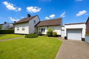 Einfamilienhaus mit Einliegerwohnung auf parkähnlichem Traumgrundstück - 200 m² Erweiterung möglich – Die vollständige Adresse der Immobilie erhältst du vom Anbieter., 48163 Mecklenbeck, Münster – Vorschaubild 2