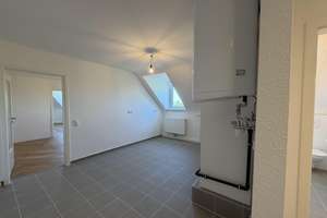 Erstbezug nach Kernsanierung - Hochwertige 2-Zimmer-Altbauwohnung in der Karlsruher Weststadt – Kaiserallee 31, 76133 Weststadt, Karlsruhe – Vorschaubild 3
