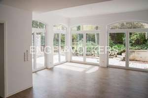 Moderne Wohnung in exklusiver Altbauvilla mit zwei separaten Wohneinheiten und idyllischem Garten... – Die vollständige Adresse der Immobilie erhältst du vom Anbieter., 65189 Südost, Wiesbaden – Vorschaubild 13