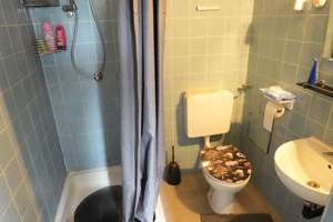 Hell und gemütlich im DG, mit Südbalkon, Einbauküche und Garage! – Die vollständige Adresse der Immobilie erhältst du vom Anbieter., 76199 Rüppurr, Karlsruhe – Vorschaubild 4