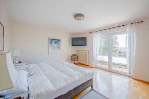 WOHNEN MIT WEITBLICK IN PITZLING -  MIT AUFZUG, WINTERGARTEN UND WELLNESSBEREICH – Die vollständige Adresse der Immobilie erhältst du vom Anbieter., 86899 Landsberg am Lech – Vorschaubild 3
