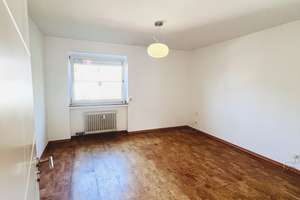 Renovierte helle 3-1/2 Zimmer-Wohnung mit Balkon und Küche in zentraler Lage von Essen-Borbeck – Die vollständige Adresse der Immobilie erhältst du vom Anbieter., 45355 Bochold, Essen – Vorschaubild 8