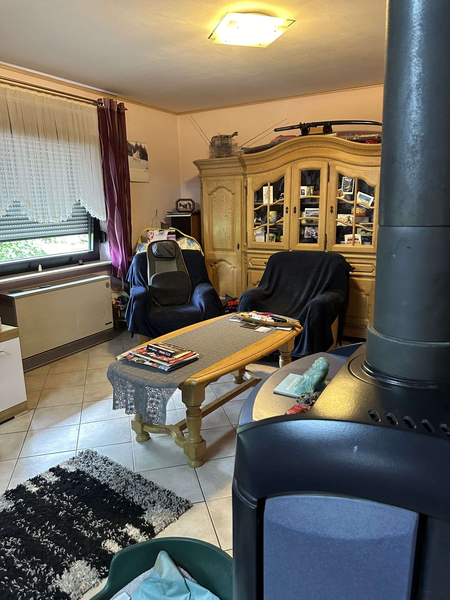 Immobilie in Anschau - Einfamilienwohnhaus mit diversen Nebengebäuden in ruhiger Randlage der Gemeinde Anschau - Bild 2