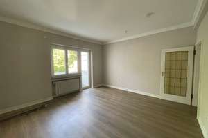 Gepflegtes Wohnen! Großzügige 2-Zimmer-Wohnung mit Balkon – 40545 Oberkassel, Düsseldorf – Vorschaubild 4