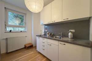 Wohnen am Main: Wunderschöne 2 ZKB-Erdgeschosswohnung mit Terrasse in 1-A-Lage von Mainz-Kosth – Die vollständige Adresse der Immobilie erhältst du vom Anbieter., 55246 Mainz-Kostheim, Wiesbaden – Vorschaubild 4