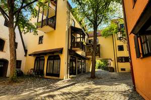 **ALTSTADT ** Großzügige 1- ZKB Wohnung mit Balkon in TOP Lage Nähe Maxstraße (VERMIETET) – Ulrichsgasse 7A, 86150 Lechviertel, östl. Ulrichsviertel, Augsburg – Vorschaubild 16