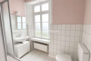 ALTBAU-CHARME AUSSEN, MODERNER WOHNKOMFORT INNEN – DREI WOHNEINHEITEN & PARKÄHNLICHER GARTEN – Die vollständige Adresse der Immobilie erhältst du vom Anbieter., 41061 Gladbach, Mönchengladbach – Vorschaubild 24