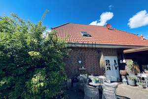 Traum für Familien: Gepflegtes Einfamilienhaus mit schönem Garten und Doppelcarport in Bienenbüttel – Die vollständige Adresse der Immobilie erhältst du vom Anbieter., 29553 Bienenbüttel – Vorschaubild 2