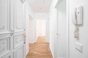 Charmante 2-Zimmer-Eigentumswohnung mit Balkon - Altbau nahe der Spree – Beusselstraße 4, 10553 Moabit, Berlin – Vorschaubild 3