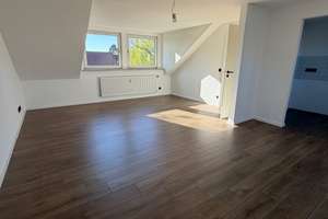 Erstbezug nach Renovierung: Charmante 2-Zimmer Dachgeschosswohnung in Dortmund-Sölde – Geranienstraße 16, 44289 Sölde, Dortmund – Vorschaubild 2