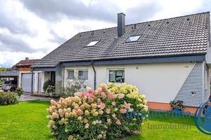 Schickes Anwesen mit 2 Einheiten in begehrter Wohnlage! – Die vollständige Adresse der Immobilie erhältst du vom Anbieter., 73566 Bartholomä – Vorschaubild 1