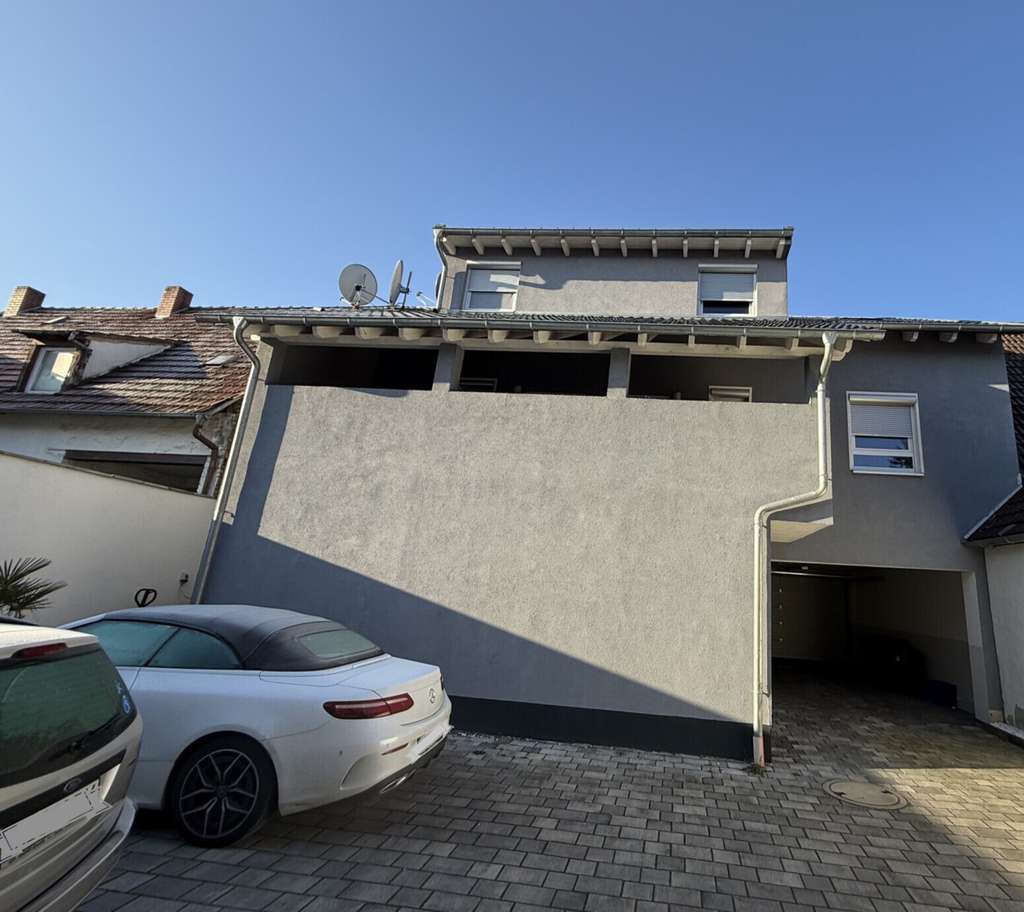 Immobilie in Altlußheim - Großzügige neuwertige Stadtvilla -exklusives Wohnen auf 345m² in Altlußheim - Bild 4