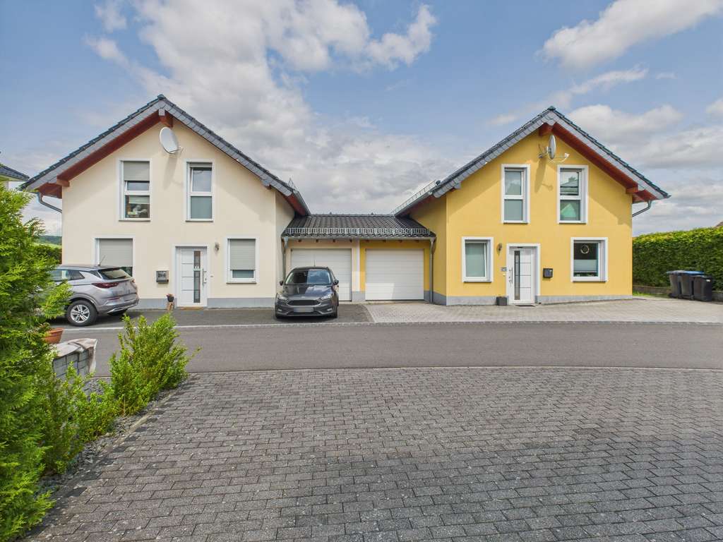 Familienglück gesucht ? Hier sind Sie genau richtg !
