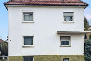 Voll vermietetes Dreifamilienhaus mit Erweiterungspotential im Zentrum von Stuttgart-Stammheim – Die vollständige Adresse der Immobilie erhältst du vom Anbieter., 70349 Stammheim-Süd, Stuttgart – Vorschaubild 1