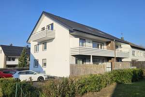 Moderne zentrale 2 ZKBB Wohnung in Bi-Heepen mit große Balkon! – Schwalbenstr. 6, 33719 Heepen, Bielefeld – Vorschaubild 3
