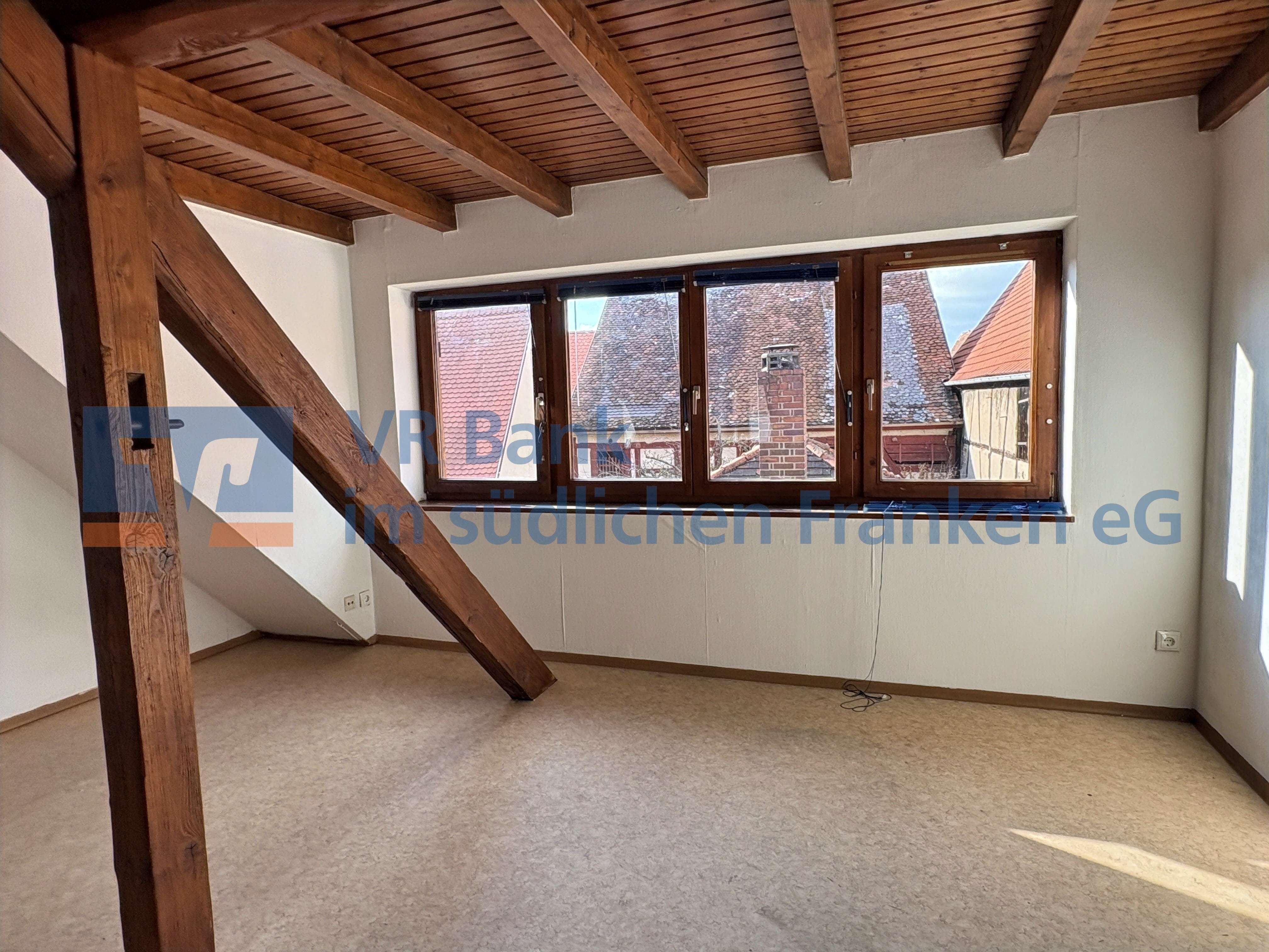 Immobilie in Weißenburg i. Bay. - Charmantes denkmalgeschütztes Mehrparteienhaus in Altstadtlage
 - Bild 4