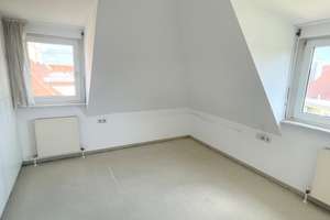 *** 5 Zi. Maisonette-Wohnung mit Aufzug und Balkon *** – Urachstraße x, 70190 Ostheim, Stuttgart – Vorschaubild 8