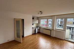 ToFa: Oberhalb vom Schillerplatz - mit EBK, TLB, Balkönchen und Gemeinschaftsgarten – Martinsstr. 28/30, 55116 Oberstadt, Mainz – Vorschaubild 11