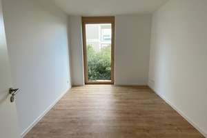 Traumhafte 4-Zimmer-Gartenwohnung, Einbauküche, Terrasse mit Blick in den Spinelli-Park – Ida-Dehmel-Ring 73a, 68309 Käfertal, Mannheim – Vorschaubild 7