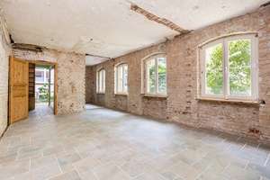 Charmante denkmalgeschützte Remise mit eigenem Garten – einzigartiges Wohnen mitten in Steglitz – Die vollständige Adresse der Immobilie erhältst du vom Anbieter., 12165 Steglitz, Berlin – Vorschaubild 5