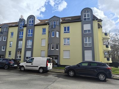 Moderne 2-Zimmer-Wohnung mit Balkon und Tiefgaragenstellplatz