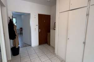 Lebendig wohnen: 2-Zimmer-Wohnung in Köln-Vingst – Heßhofplatz 17, 51107 Vingst, Köln – Vorschaubild 2