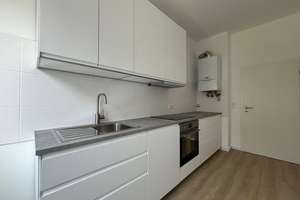Erstbezug nach Kernsanierung! Schicke Wohnung mit Einbauküche! – Die vollständige Adresse der Immobilie erhältst du vom Anbieter., 40476 Golzheim, Düsseldorf – Vorschaubild 3