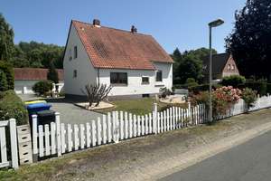 Familie I Gelegenheit I Projekt I Kernsaniertes EFH mit großem Grundstück und Nebengebäude – Magnolienweg 2, 38110 Wenden-Thune-Harxbüttel, Braunschweig – Vorschaubild 1