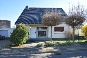 Familienglück in NE-Hoisten! Freistehendes EFH mit Garage und schönem Grundstück – Die vollständige Adresse der Immobilie erhältst du vom Anbieter., 41469 Hoisten, Neuss – Vorschaubild 2
