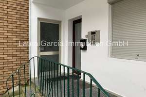 Laura Garcia Immobilien-2-Zi./Küche(EBK)/voll Möbliert/Gartenmitbenutzung/Stellplatz/8.400,00 Kaltmi – Die vollständige Adresse der Immobilie erhältst du vom Anbieter., 52080 Eilendorf, Aachen – Vorschaubild 3