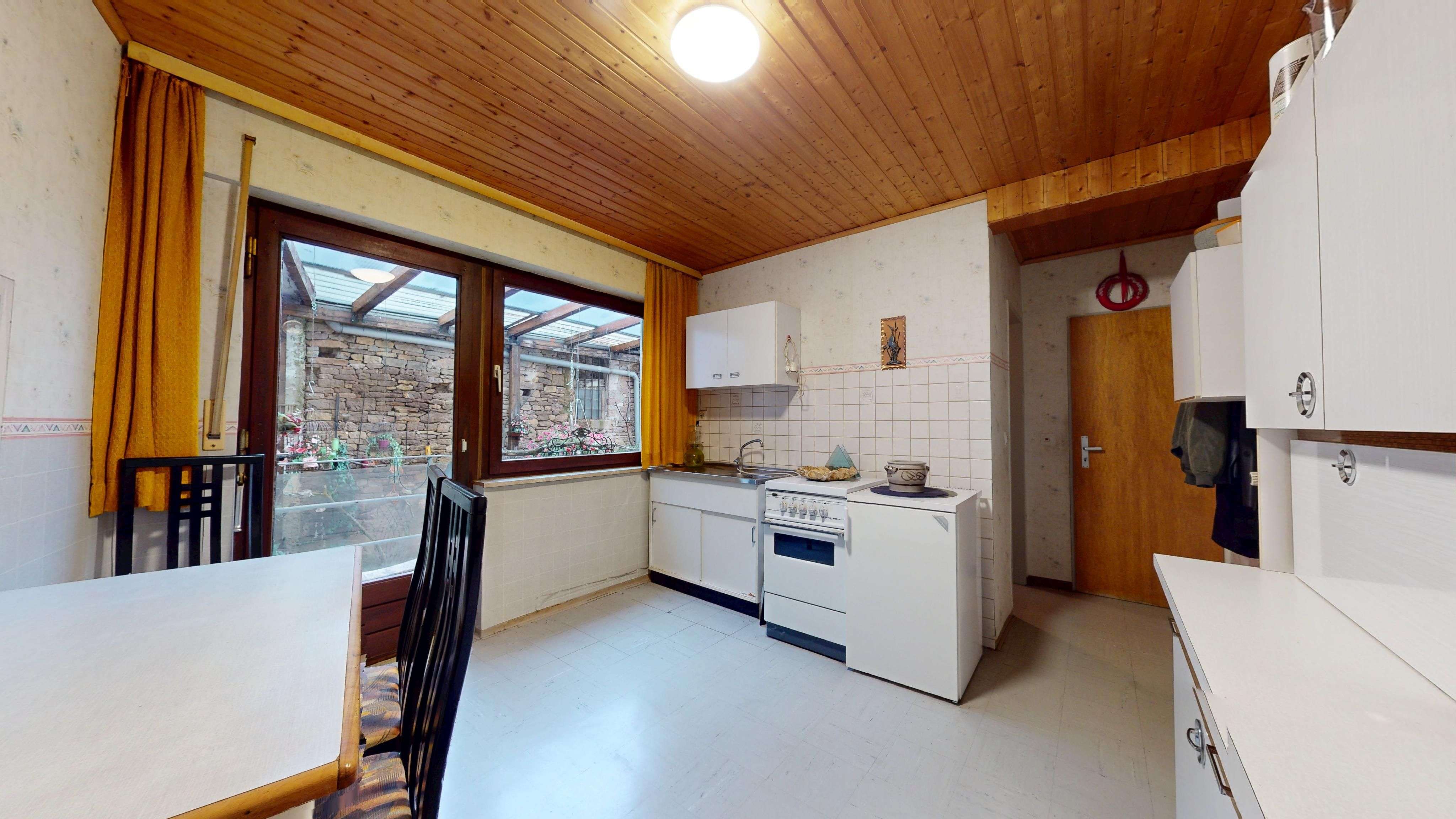 Immobilie in Eckelsheim - Bestandshaus mit Charme und bezugsfertigem Anbau: ein Zuhause mit Potenzial und attraktivem Preis - Bild 3