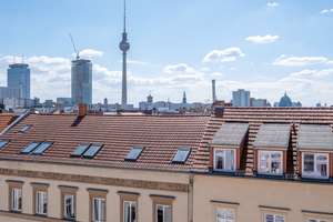 Schöne Dachgeschosswohnung mit Terrasse und Kamin in der Nähe zum Teutoburger Platz – Die vollständige Adresse der Immobilie erhältst du vom Anbieter., 10119 Prenzlauer Berg, Berlin – Vorschaubild 7